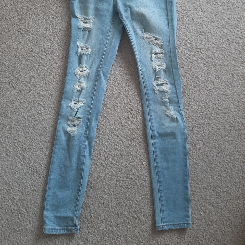 Ibiza Ripped Blue Jeans - Picture 4 of 4